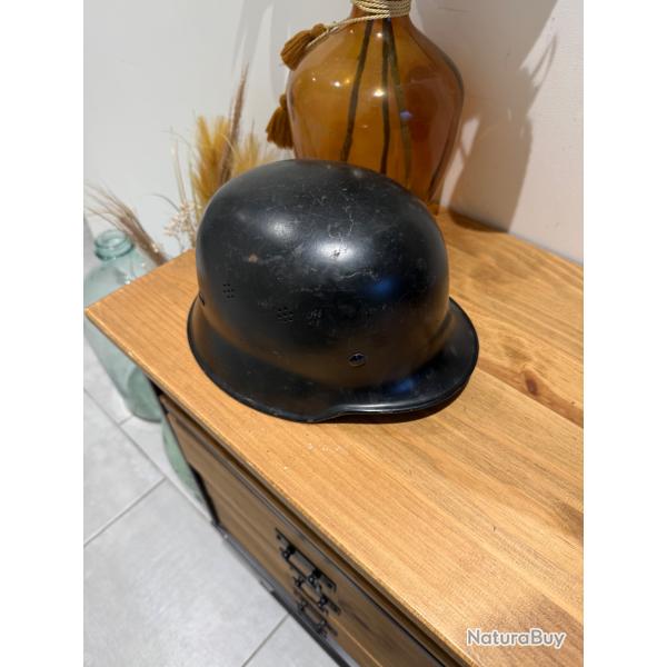 Casque de pompier allemand 1934 noir type Stahlhelm - Apr�s-guerre (Taille 58)