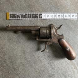 Revolver &agrave; broche type Lefaucheux