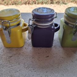 LOT DE 3 JOLIS POTS A MOUTARDE