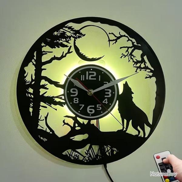 Horloge Murale Disque Vinyle LED Hululement de Loup et Lune