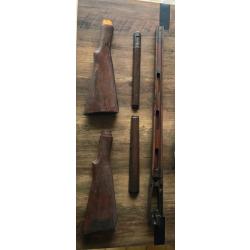 Lee enfield lot complet crosses, fut, visserie, deux hausses, plaque de couche etc.