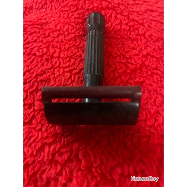 Rasoir de s�ret� vintage 3 pi�ces (Bak�lite) - Mod�le d'exposition