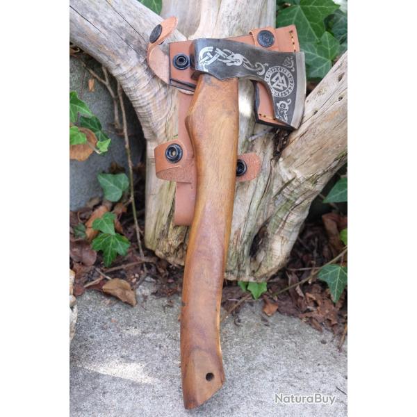 Mini Hache de Viking Ragnar Lothbrok Lame Acier Carbone 1055 Symboles Manche Bois Etui Cuir Artisan