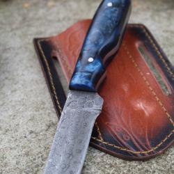 Couteau Skinner Lame Tanto Acier Damas 256 Couches Manche R&eacute;sine Beau Etui Cuir Fabric Artisanale