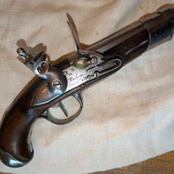 Pistolet de cavalerie fran&ccedil;ais Mod&egrave;le An IX � Saint-&Eacute;tienne, ~1800 � Cat&eacute;gorie D