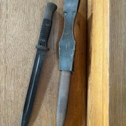 Ba&iuml;onnette allemande 1942 gousset, fourreau m&ecirc;me num&eacute;ro
