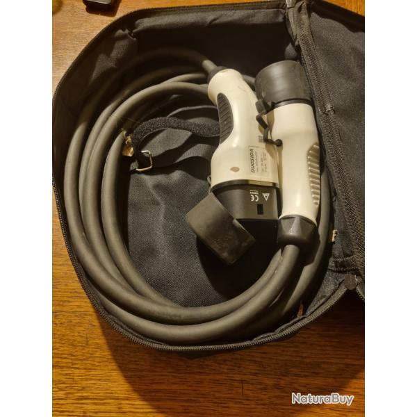 C�ble de recharge pour voiture �lectrique ou hybride