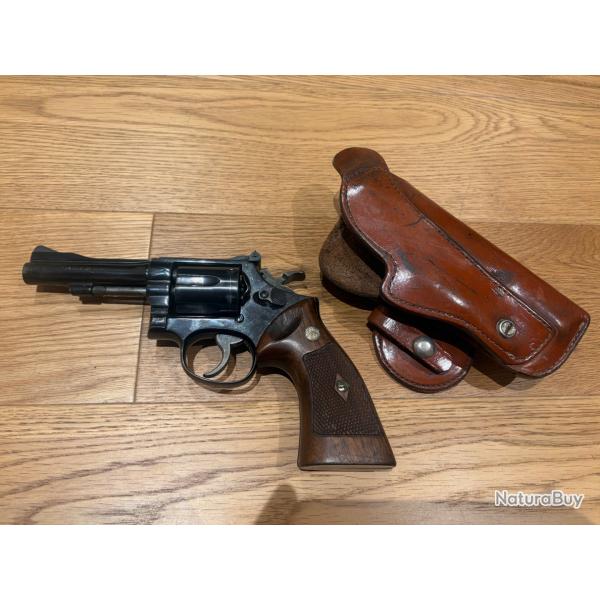 Revolver Smith & Wesson mod�le 15 calibre 38 sp�cial avec holster excellent �tat