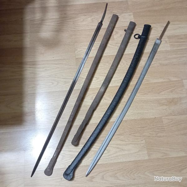 Fourreaux et lames de sabres pour restauration