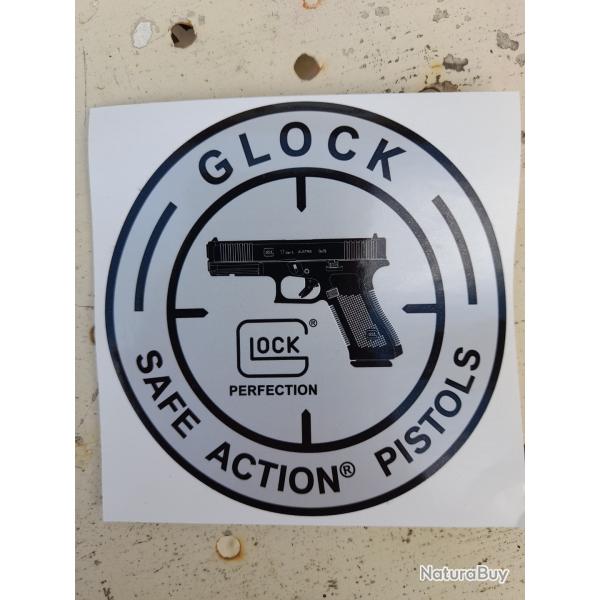 Lot objets Glock parfaitement neufs