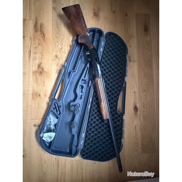 Fusil semi-automatique Benelli Montefeltro 12/76