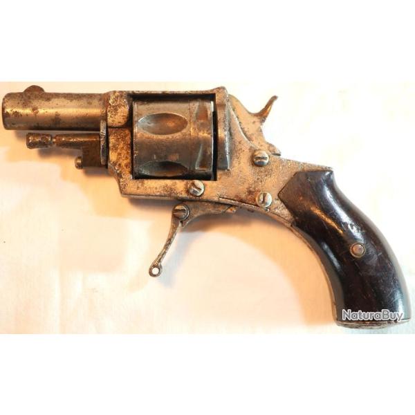 Revolver BULLDOG calibre 7mm � 5 coups - ref HER24REV005