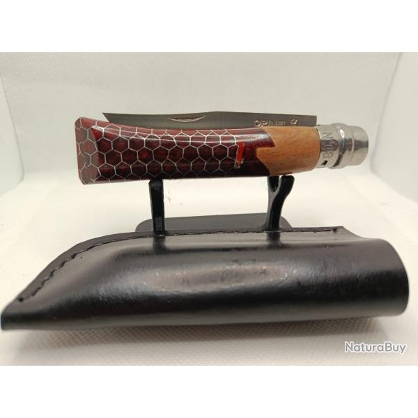 13 - Opinel N�8 custom rouge - Inox - Pour vitrine - �tui cuir offert