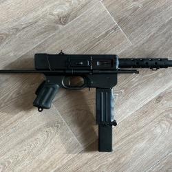pistolet mitrailleur MAT 49
