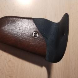 Petit Etui pistolet revolver