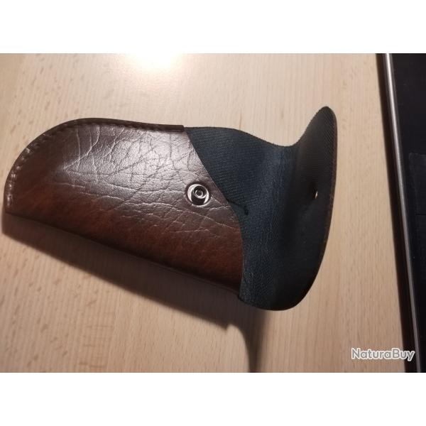 Petit Etui pistolet revolver