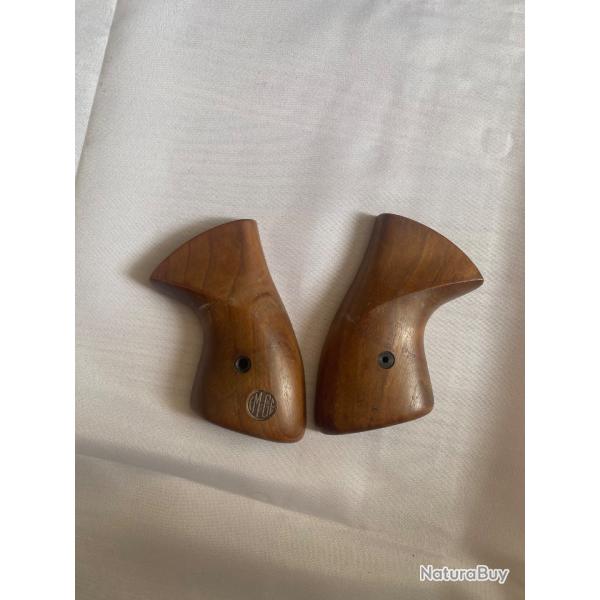 Paire de plaquettes de crosse revolver