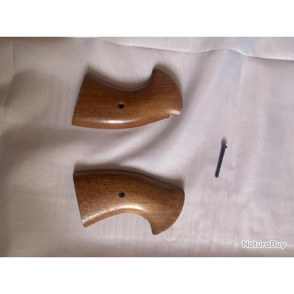Vend paire de plaquettes de crosse revolver