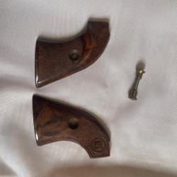 paire de plaquettes de crosse revolver avec axe