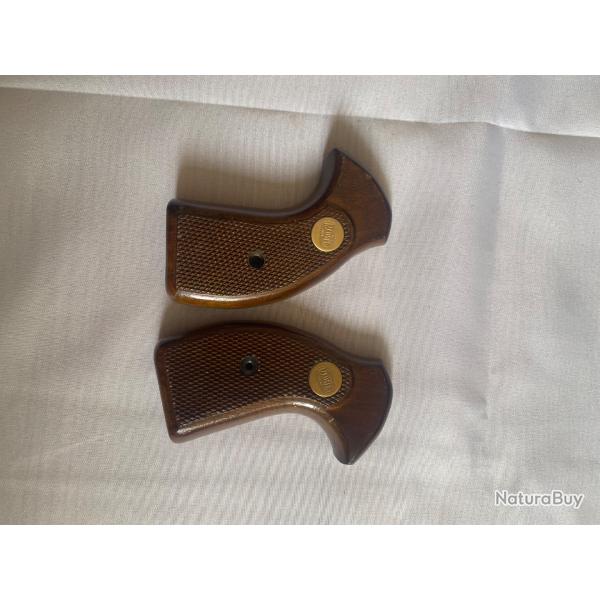paire de plaquettes de crosse en bois pour revolver Mauser k50 9mm flobert