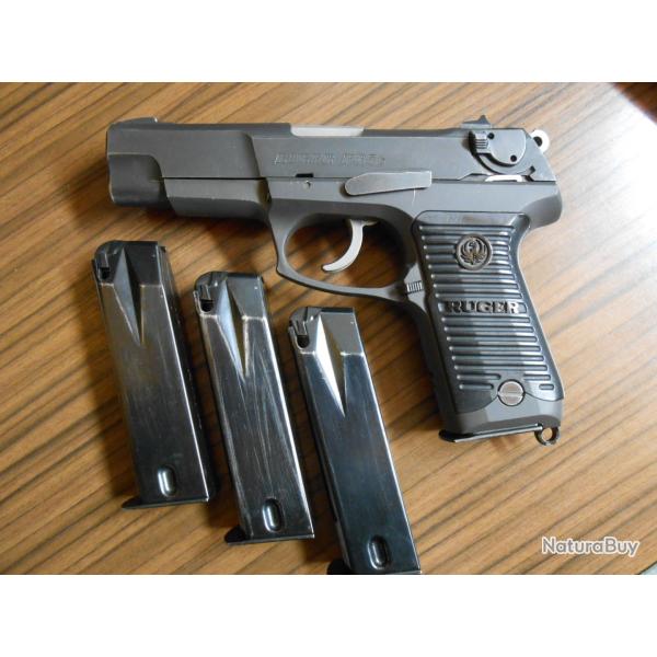 Pistolet RUGER P85.