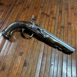 Superbe Pistolet d'officier &agrave; silex - Canon octogonal tromblonn&eacute;, platine cisel&eacute;e, belle pi&egrave;ce