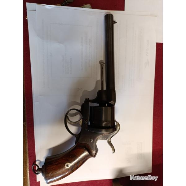 Revolver a broche dans le go�t de Mariette