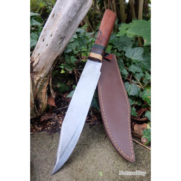 Couteau de Gaucho Argentin Bowie Lame Acier Carbone 1055 Etui Cuir Manche Bois Fabric Artisanale 01