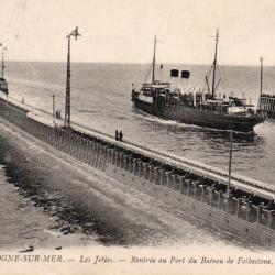 Carte postale ancienne Boulogne-sur-Mer Le port -N&deg;8937