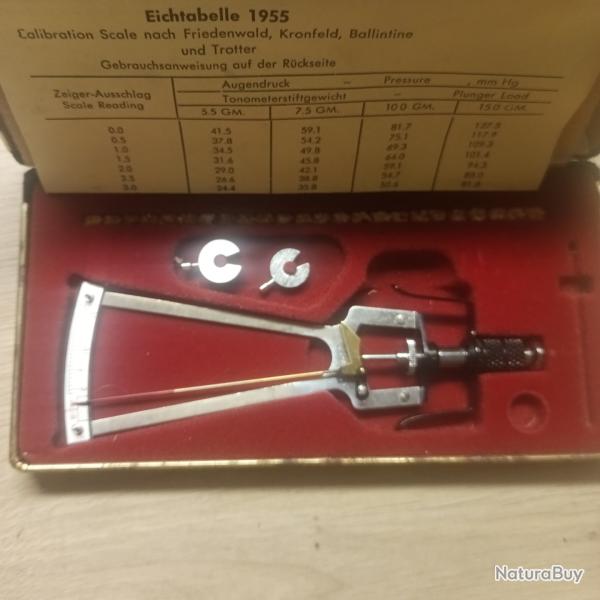 Tonometre de Schi�tz improvedComplet en bo�te +table 1955