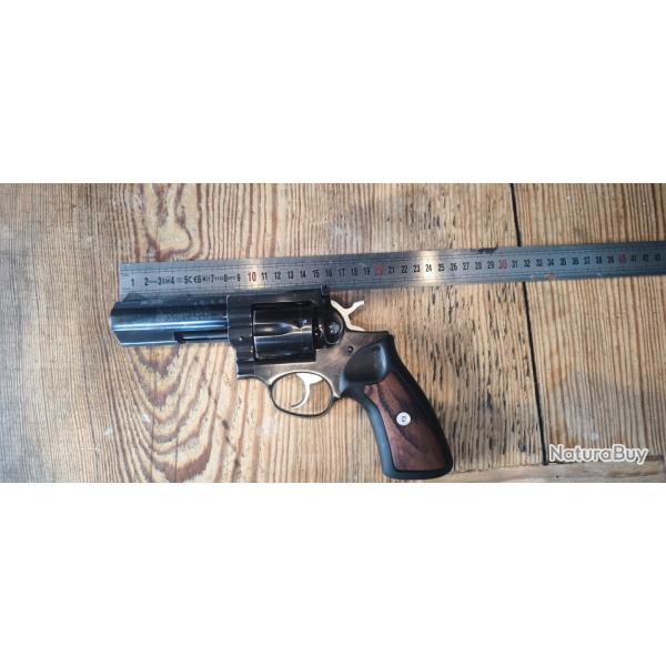 RUGER GP 100 38 sp�cial/ 357