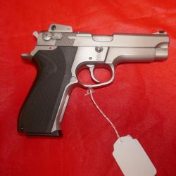 Pistolet S&W Mod 5906 en 9x19mm