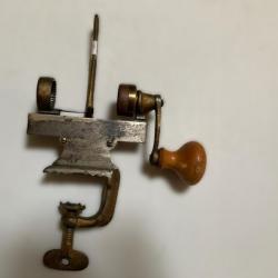 SERTISSEUR MECANIQUE CAL 16