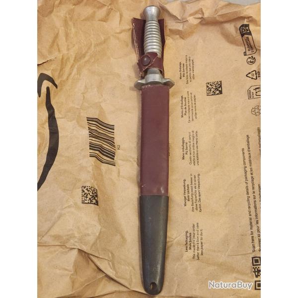 RARE Poignard Dague Coustra FORG� MAIN Mod�le Para 13 Cannelures - Alg�rie - Complet