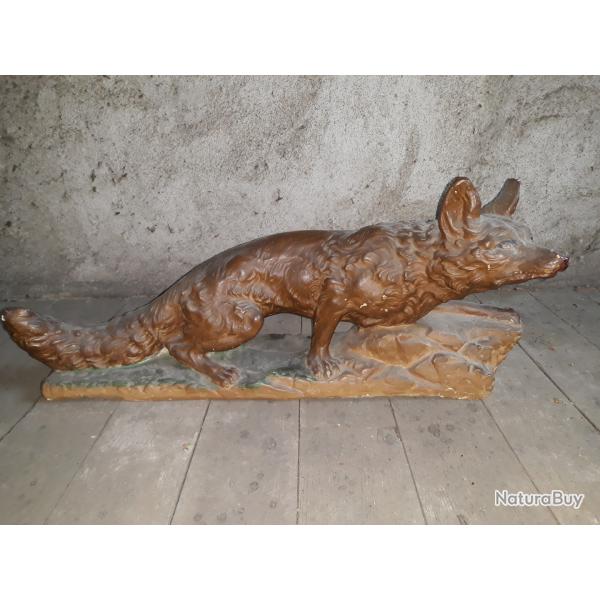 Renard ,goupil a l approche a l affut, platre ancien sign�e deco chasse gibier