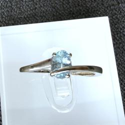 Bague solitaire or blanc 18 carats et topaze - taille 52
