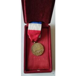 M&eacute;daille d honneur du travail Vermeil (30ans) Borrel 1989. Ecrin d origine