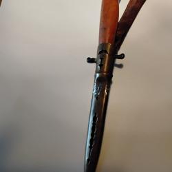 POIGNARD DE MARINE SU&Eacute;DOISFourreau laiton  d&eacute;soud&eacute; sur les deux cot&eacute;s Longueur de 240 mm total