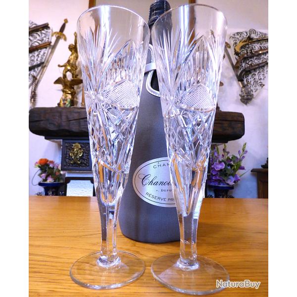 MAGNIFIQUES ET RARES FL�TES ANCIENNES EN CRISTAL + SPLENDIDES MOTIFS  EN CREUX - GRANDS PIEDS STRIES