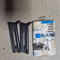 2 CHARGEURS BERETTA 70 22LR