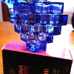1 FLACON DE PARFUM PLEIN AU 2 TIERS, EVAPORE DANS LE FLACON = 1TIERS POUR COLLECTION OBJETS DIVERS