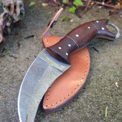 Couteau Karambit Lame Acier Carbone 1055 Manche 3 Bois Etui Cuir Fabrication Artisanale 01