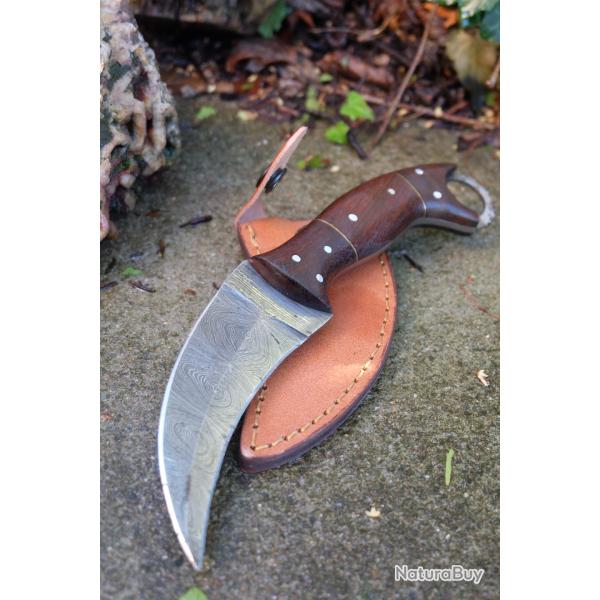 Couteau Karambit Lame Acier Carbone 1055 Manche 3 Bois Etui Cuir Fabrication Artisanale 01