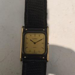 Jolie montre  Leroy &agrave; quartz