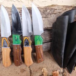 LOT DE 4 Couteau Tactical Urbain Lame Acier Carbone 1055 Manche Bois/R&eacute;sine Etui Fab Artisanale01
