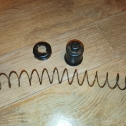 Cloche , verrou de cloche et ressort r&eacute;cup&eacute;rateur sten MK2