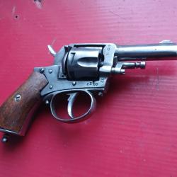 Beau Bulldog 320