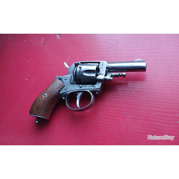 Beau Bulldog 320