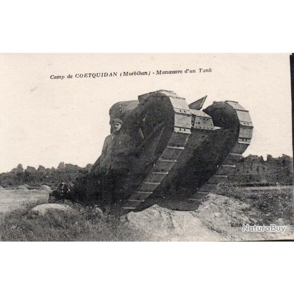 Carte postale ancienne - Camp de Co�tquidan, manoeuvre d'un tankt -N�8963