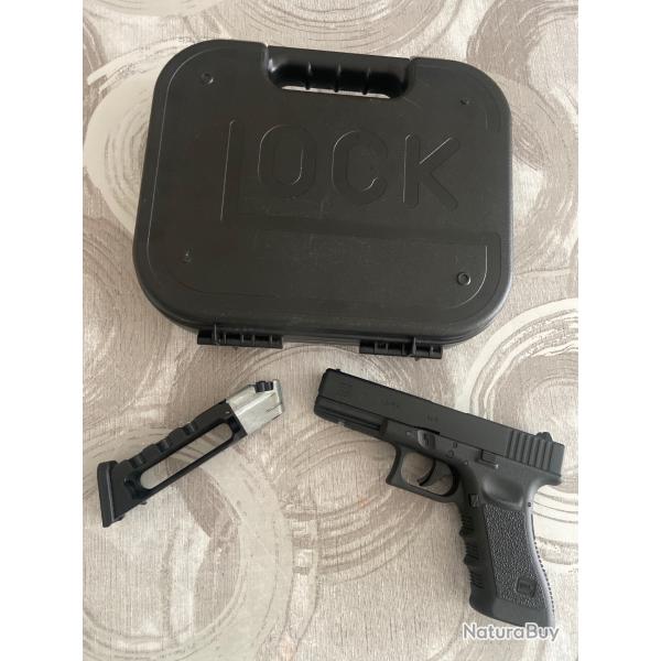 Glock 17 BLKavec capsules de C02 + capsules de nettoyage